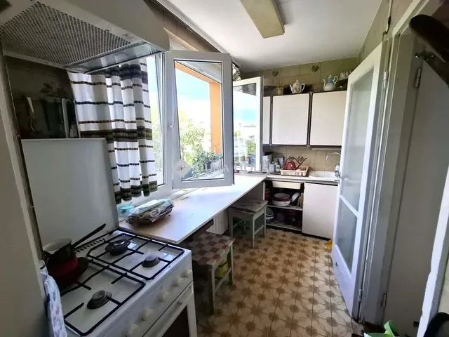 Eladó lakás Budapest III. kerület 65 nm