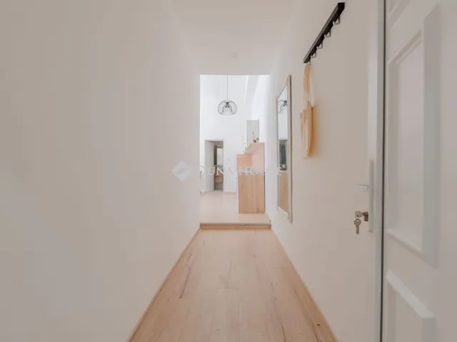 Eladó lakás Budapest V. kerület 31 nm