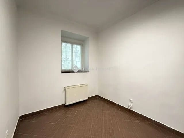 Eladó kereskedelmi és ipari ingatlan Budapest VI. kerület 114 nm