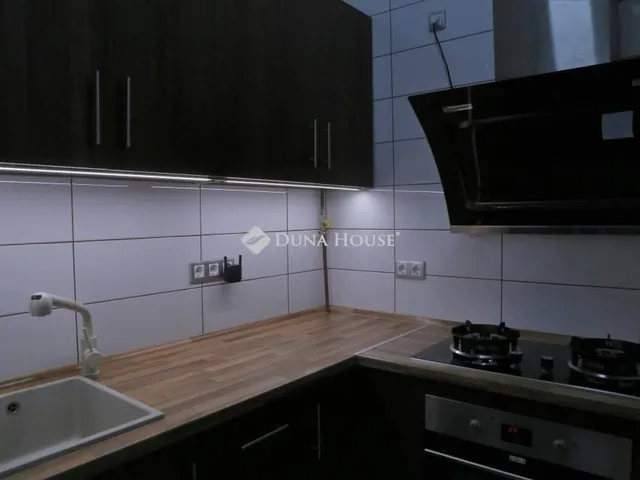 Eladó lakás Budapest VI. kerület 99 nm