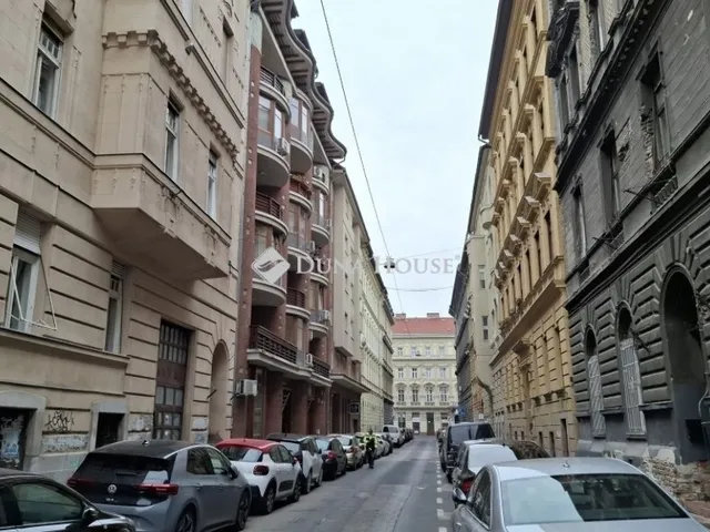 Eladó lakás Budapest VI. kerület 76 nm