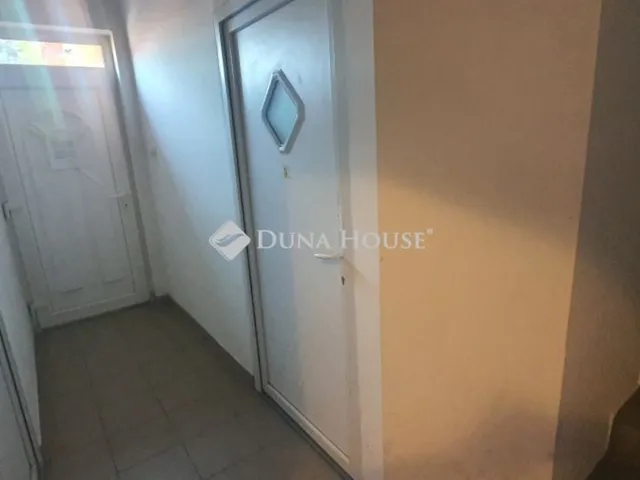 Eladó kereskedelmi és ipari ingatlan Dunaharaszti 29 nm