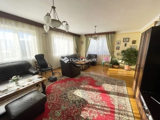 Eladó ház Budapest XVII. kerület, Rákoshegy 186 nm