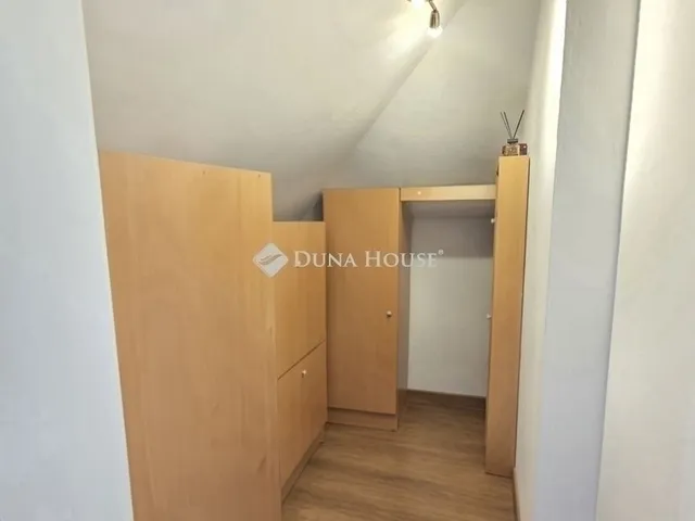 Eladó ház Dunakeszi 340 nm