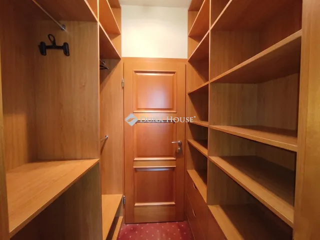 Eladó lakás Budapest XI. kerület 117 nm