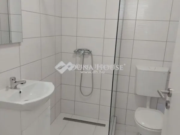 Eladó lakás Kecskemét 230 nm