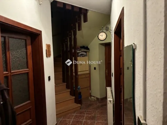 Eladó ház Dunaharaszti 260 nm