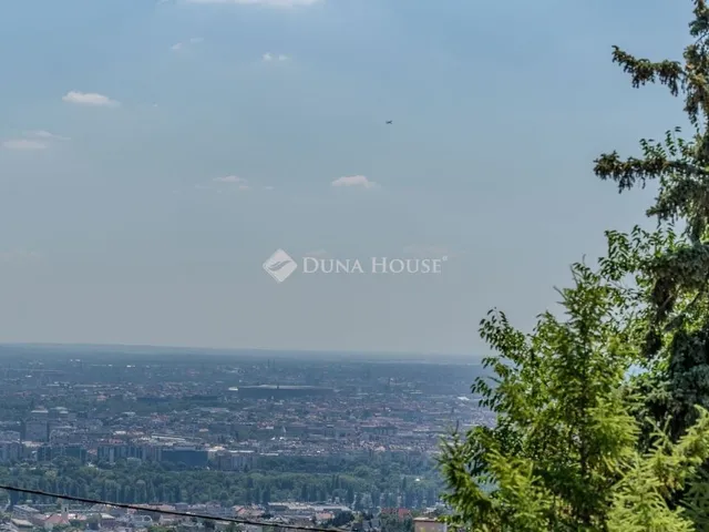 Eladó lakás Budapest II. kerület 152 nm