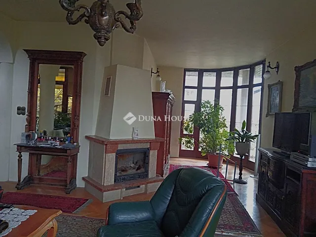 Eladó ház Budapest XI. kerület 352 nm