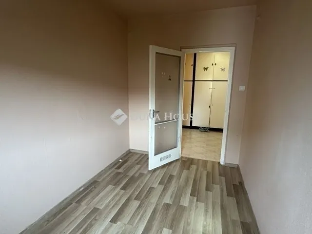 Eladó lakás Budapest III. kerület 57 nm