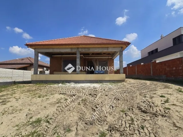 Eladó ház Baja 210 nm