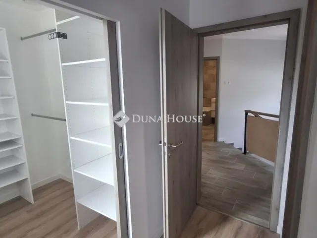 Eladó ház Budapest XVIII. kerület 175 nm
