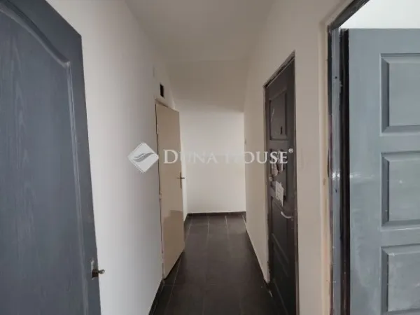 Eladó ház Üllő 90 nm