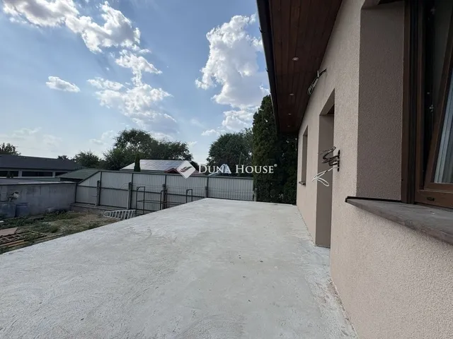 Eladó ház Ócsa 191 nm