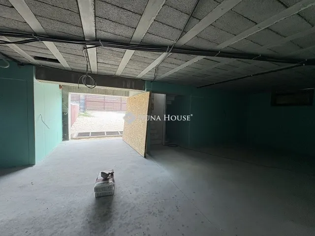 Eladó ház Ócsa 191 nm