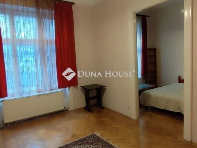 Eladó lakás Budapest VI. kerület 72 nm