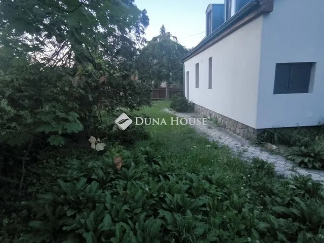 Eladó ház Leányfalu 237 nm