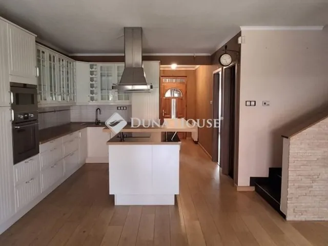 Eladó lakás Dunaharaszti 133 nm