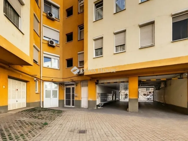 Eladó lakás Budapest VIII. kerület 132 nm