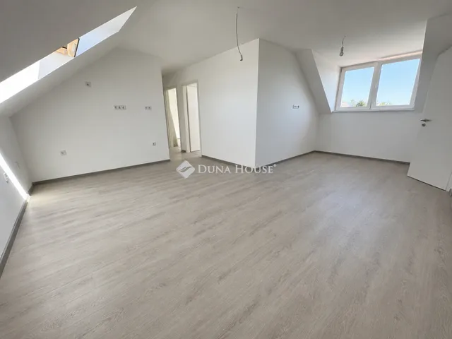Eladó lakás Veresegyház 60 nm