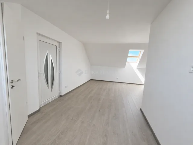 Eladó lakás Veresegyház 60 nm