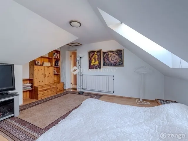 Eladó ház Veresegyház 250 nm