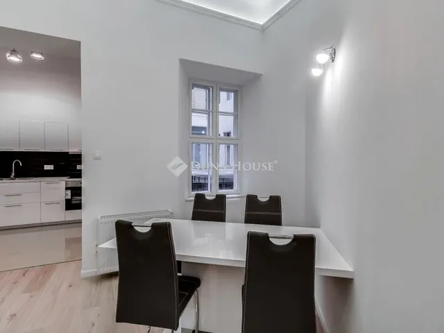 Eladó lakás Budapest V. kerület 64 nm