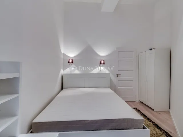 Eladó lakás Budapest V. kerület 64 nm