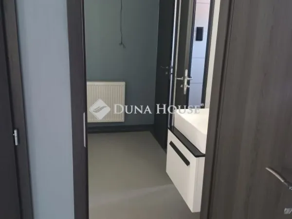 Eladó ház Budapest XVIII. kerület 240 nm