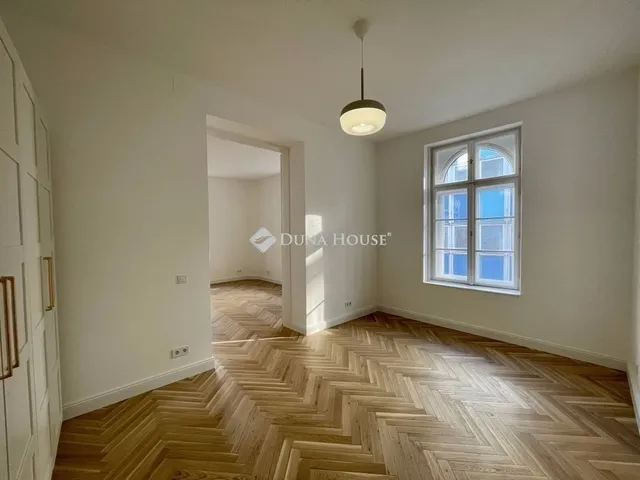 Eladó lakás Budapest VI. kerület 100 nm