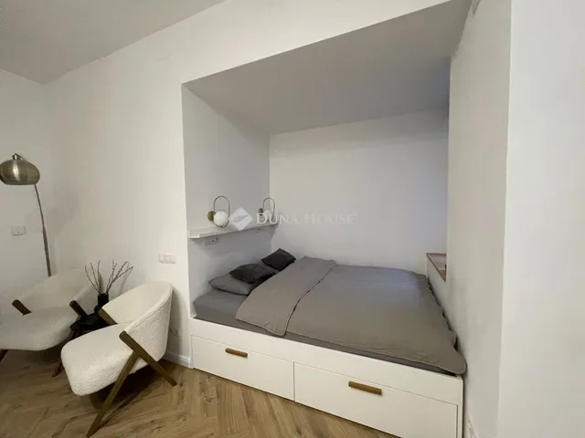 Eladó lakás Budapest VI. kerület 100 nm