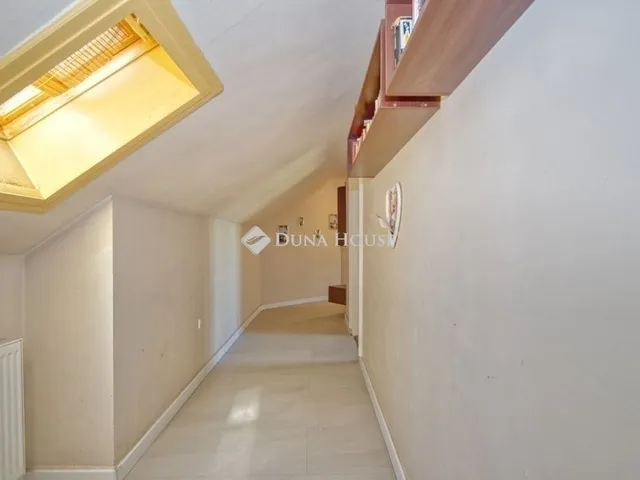 Eladó ház Üllő 307 nm