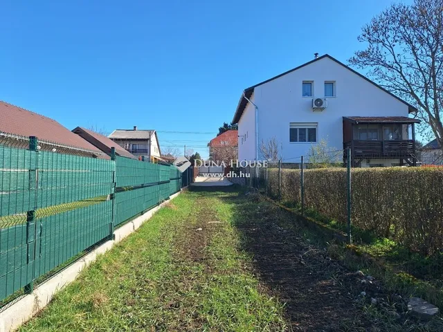 Eladó telek Péteri 2863 nm