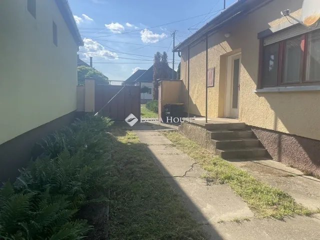 Eladó ház Sükösd 70 nm