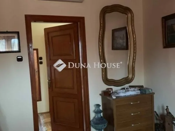 Eladó ház Vecsés 265 nm