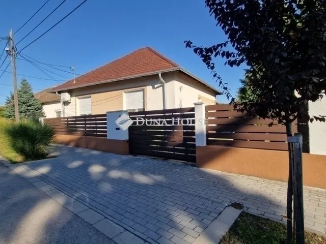 Eladó ház Budapest XVI. kerület 132 nm