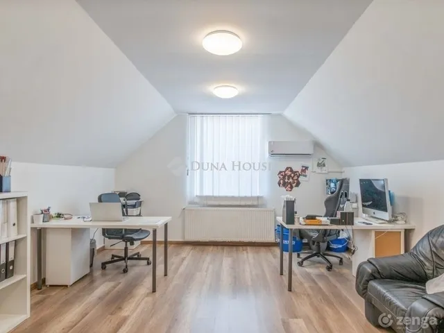 Eladó ház Vecsés 150 nm