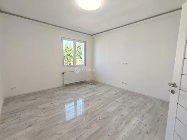 Eladó lakás Budapest XVIII. kerület, Szemeretelep 27 nm