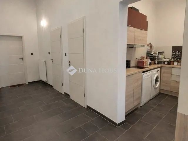 Eladó lakás Budapest VII. kerület 102 nm