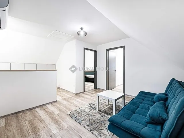 Eladó ház Budapest XVIII. kerület 274 nm