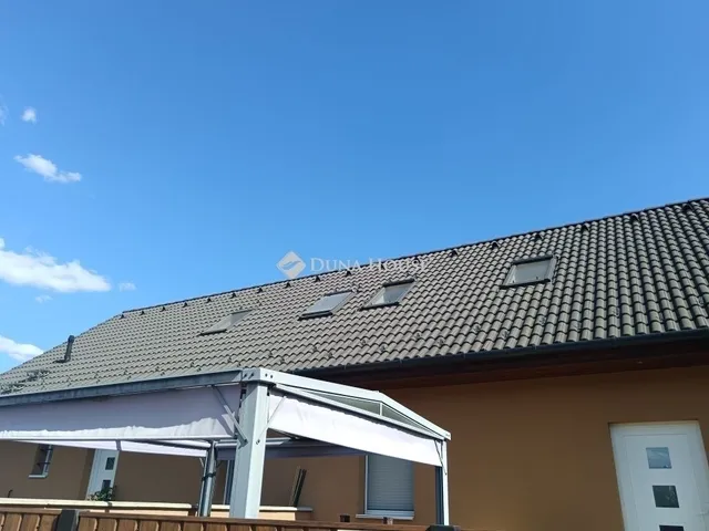 Eladó ház Üllő 91 nm