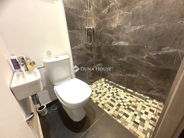 Eladó ház Budapest XV. kerület 75 nm
