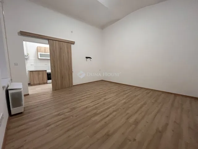 Eladó lakás Budapest XIV. kerület 30 nm