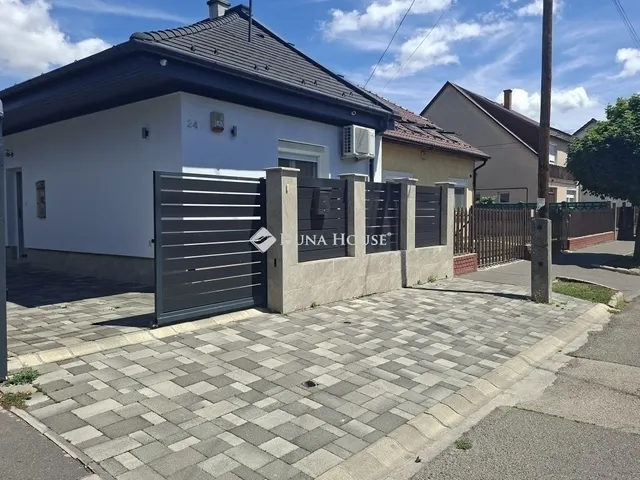 Eladó ház Budapest XV. kerület 80 nm
