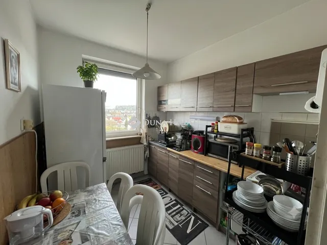Eladó lakás Budapest XV. kerület 94 nm