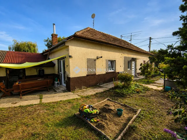 Eladó ház Üllő 81 nm