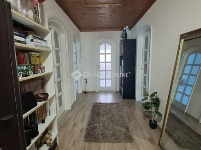 Eladó ház Veresegyház 186 nm