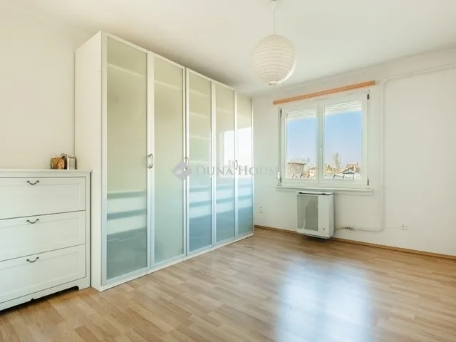 Eladó lakás Budapest XIV. kerület, Herminamező 130 nm