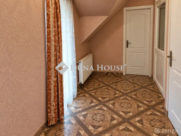 Eladó ház Dunakeszi 311 nm