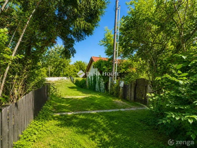 Eladó telek Szentendre 608 nm